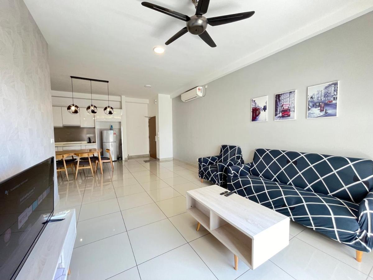 Meridin Medini By Wp Homestay ヌサジャヤ エクステリア 写真