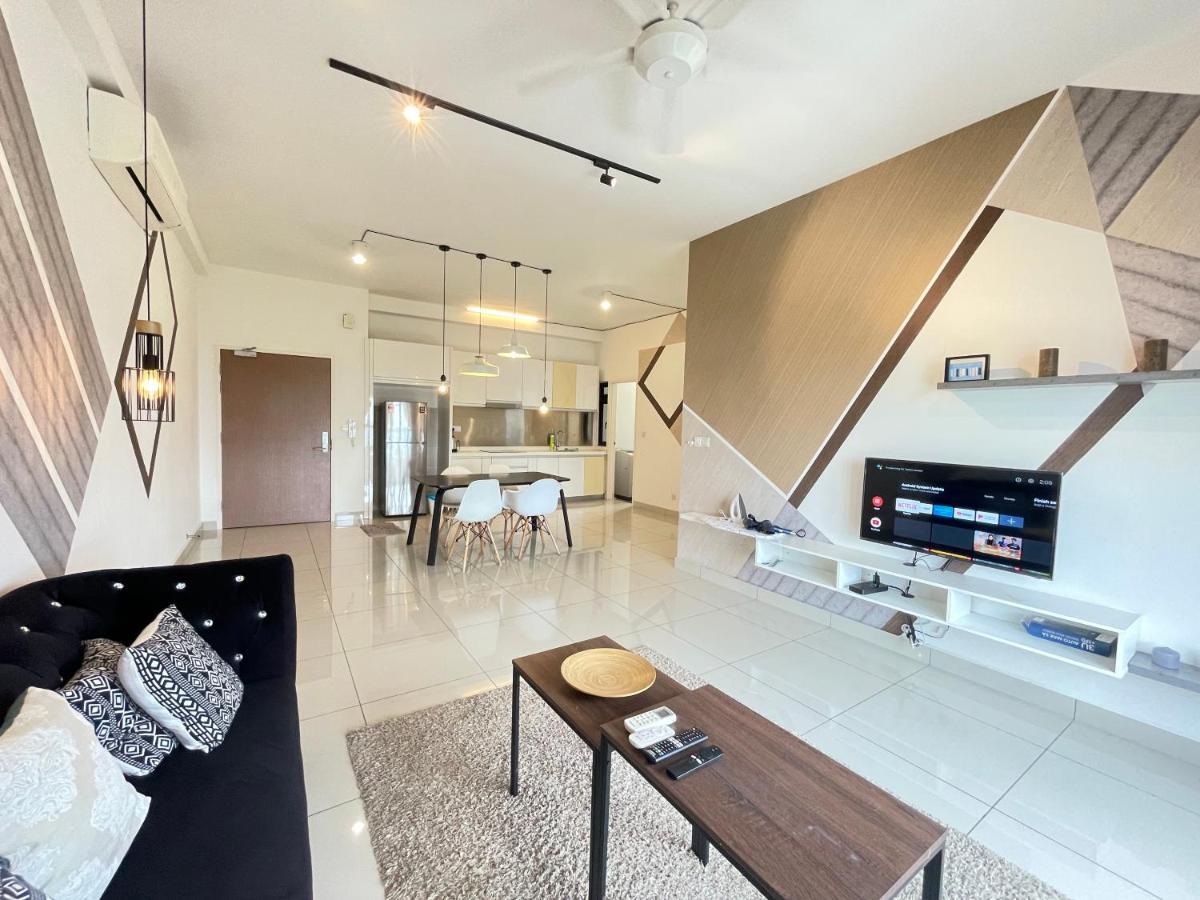 Meridin Medini By Wp Homestay ヌサジャヤ エクステリア 写真