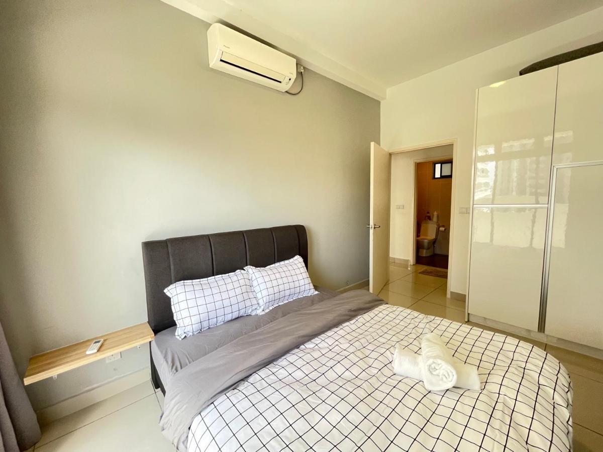 Meridin Medini By Wp Homestay ヌサジャヤ エクステリア 写真