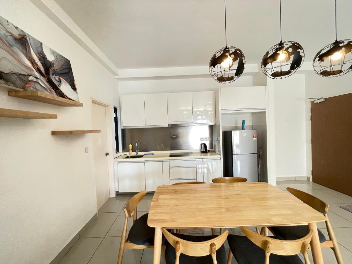 Meridin Medini By Wp Homestay ヌサジャヤ エクステリア 写真
