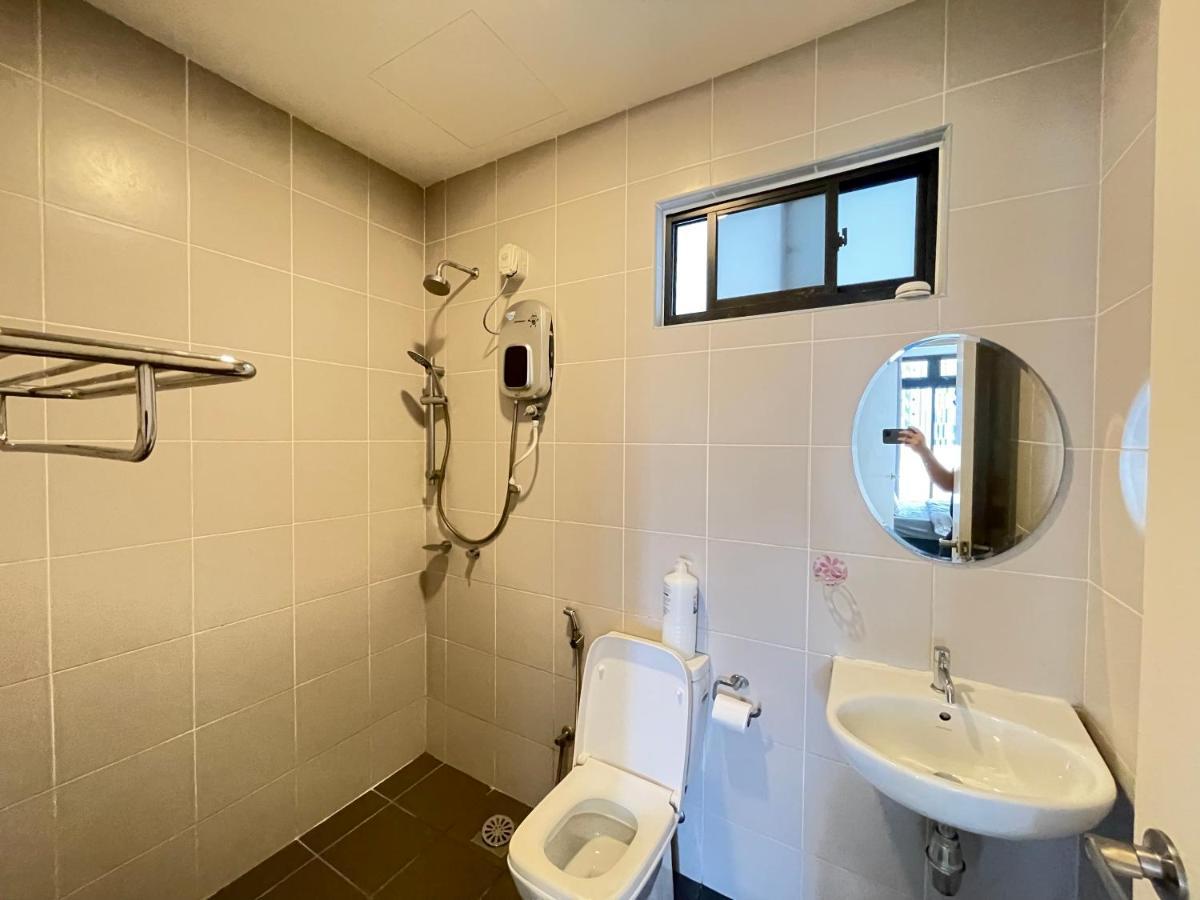 Meridin Medini By Wp Homestay ヌサジャヤ エクステリア 写真