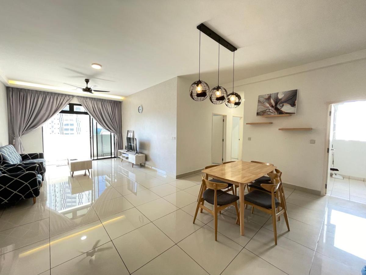 Meridin Medini By Wp Homestay ヌサジャヤ エクステリア 写真