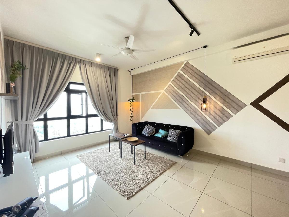 Meridin Medini By Wp Homestay ヌサジャヤ エクステリア 写真
