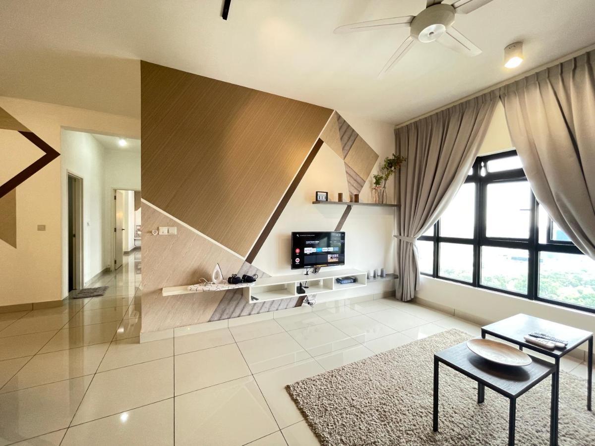Meridin Medini By Wp Homestay ヌサジャヤ エクステリア 写真