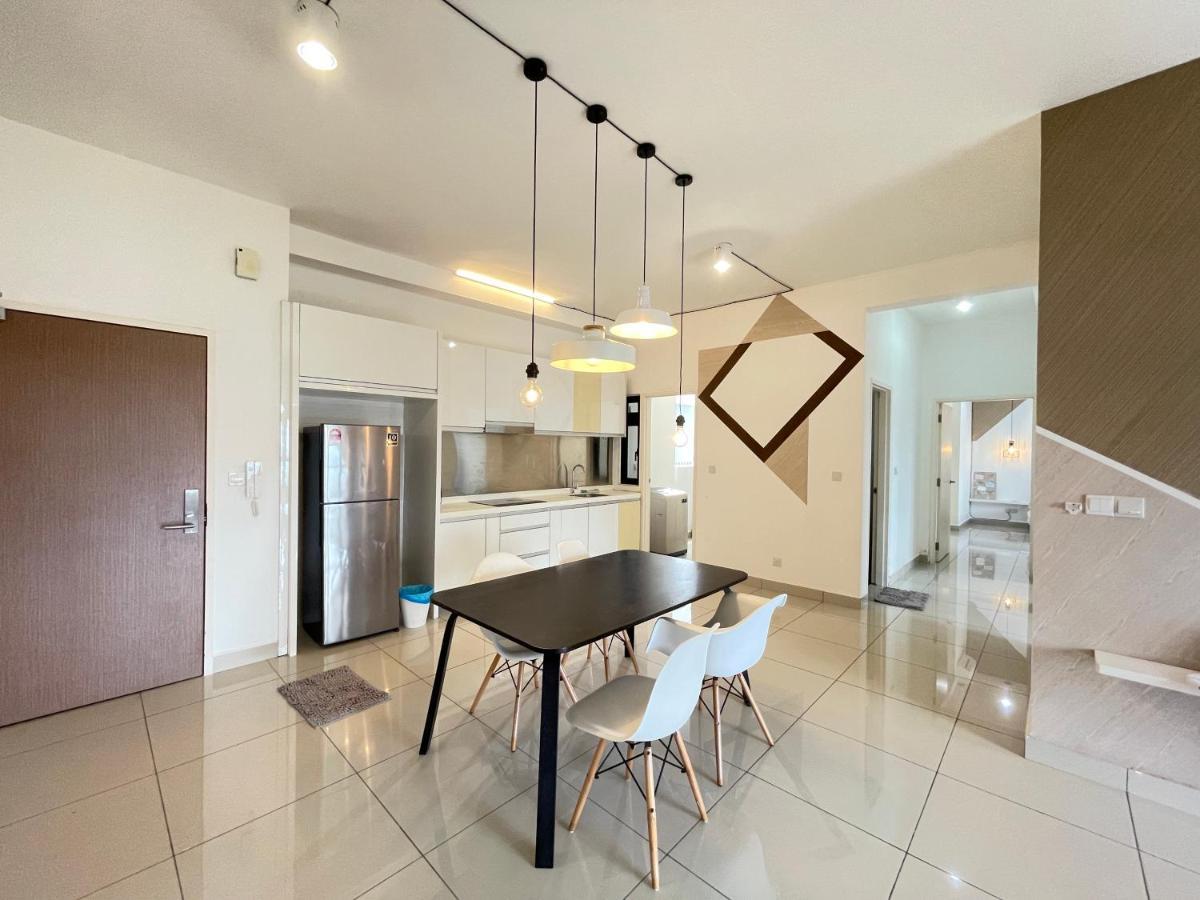 Meridin Medini By Wp Homestay ヌサジャヤ エクステリア 写真